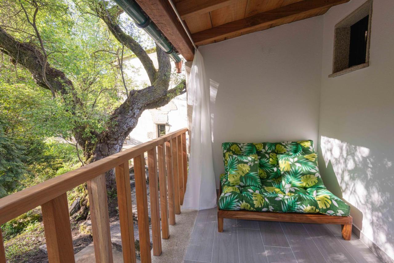 Entre Os Rios - Casa Rural Y Enoturismo Pobra Do Caraminal Bagian luar foto
